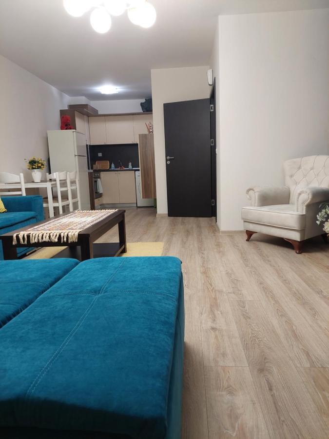 Apartment Center