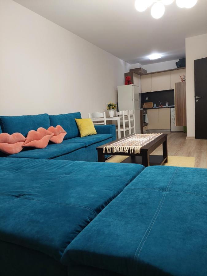 Apartment Center *