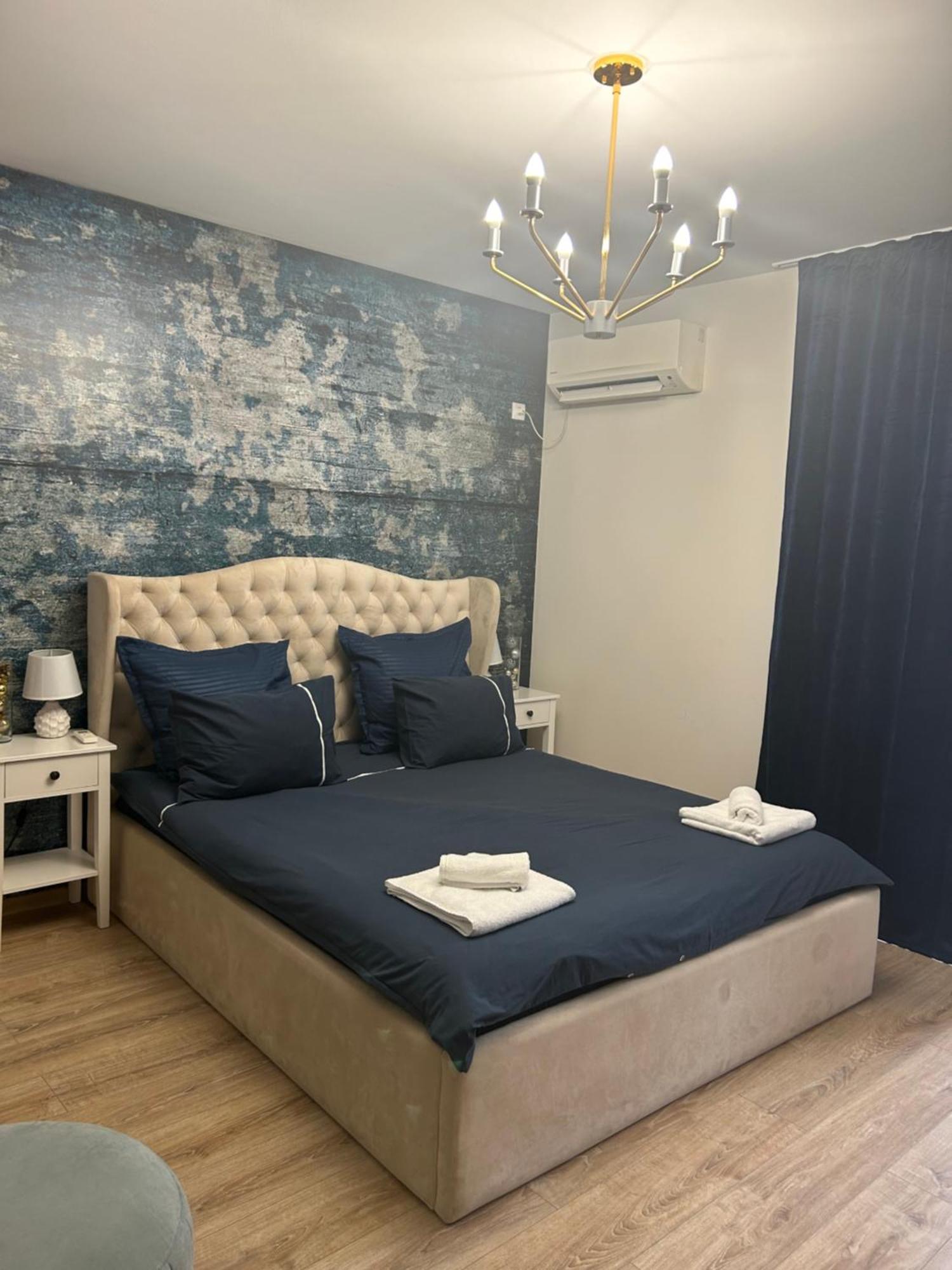Center Apartment *